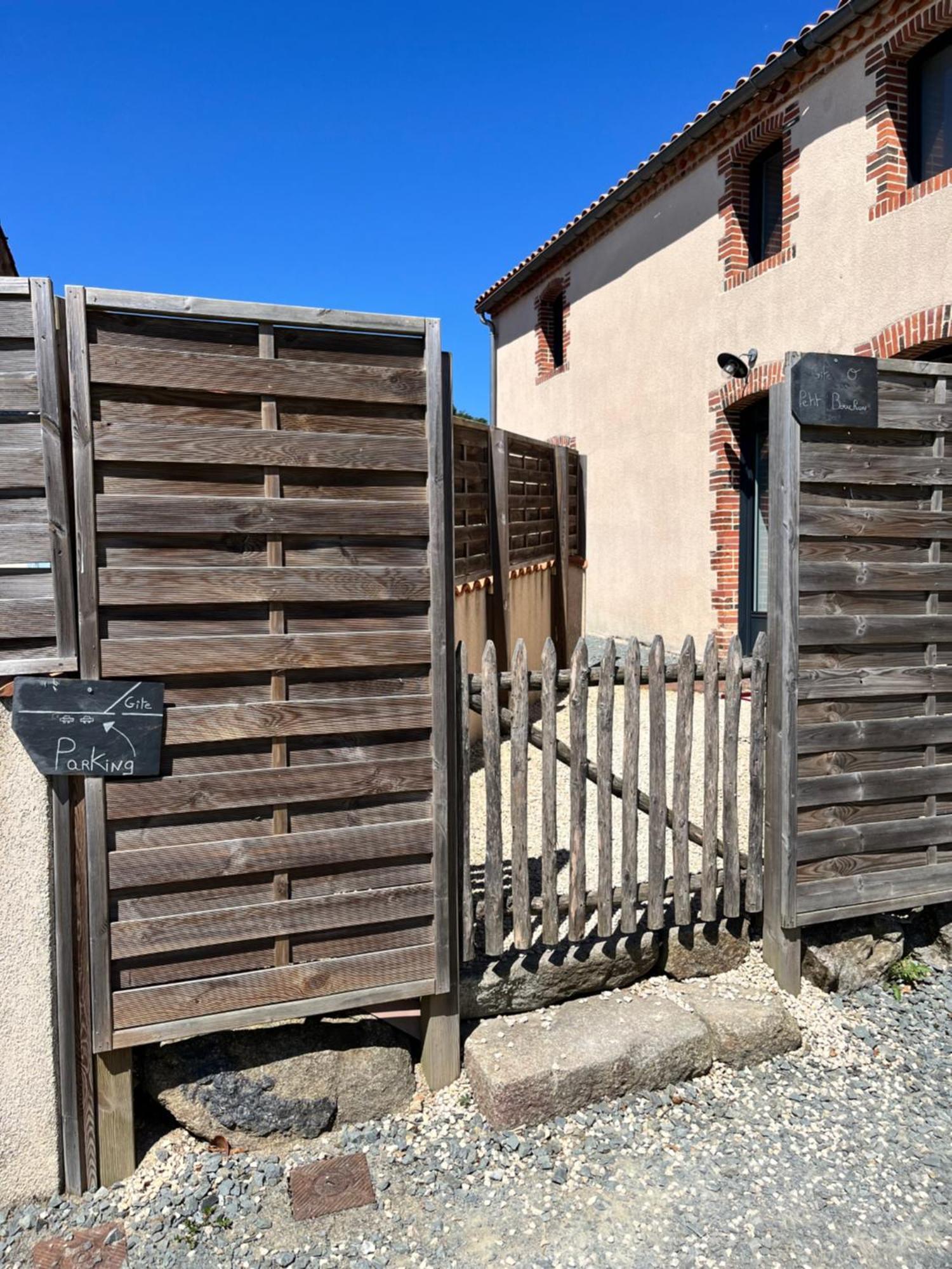 Gite O Petit Bouchon A 10 Min Du Puy Du Fou Sevremont Exterior foto